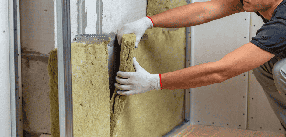 Isolamento parete con lana di roccia minerale