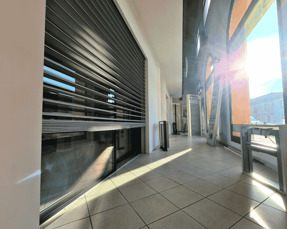 Esposizione Finestre e portefinestre Showroom SILLA