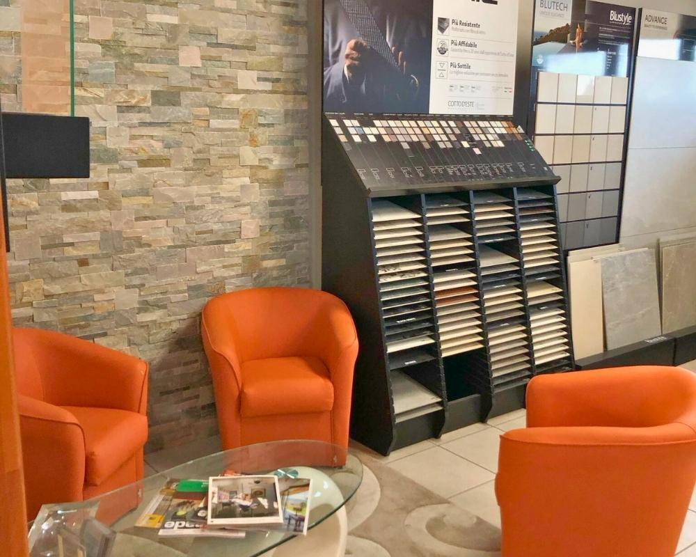 Piastrelle da rivestimento Sala mostra SILLA Bondeno